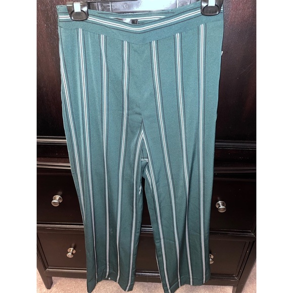 Dynamite Heidi High Rise Belted Pant GREEN/STRIPES - Picture 2 of 5